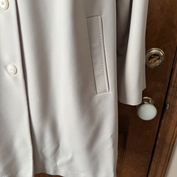 Saks Fifth Avenue Ivory Coat Size 3X - Picture 4 of 12